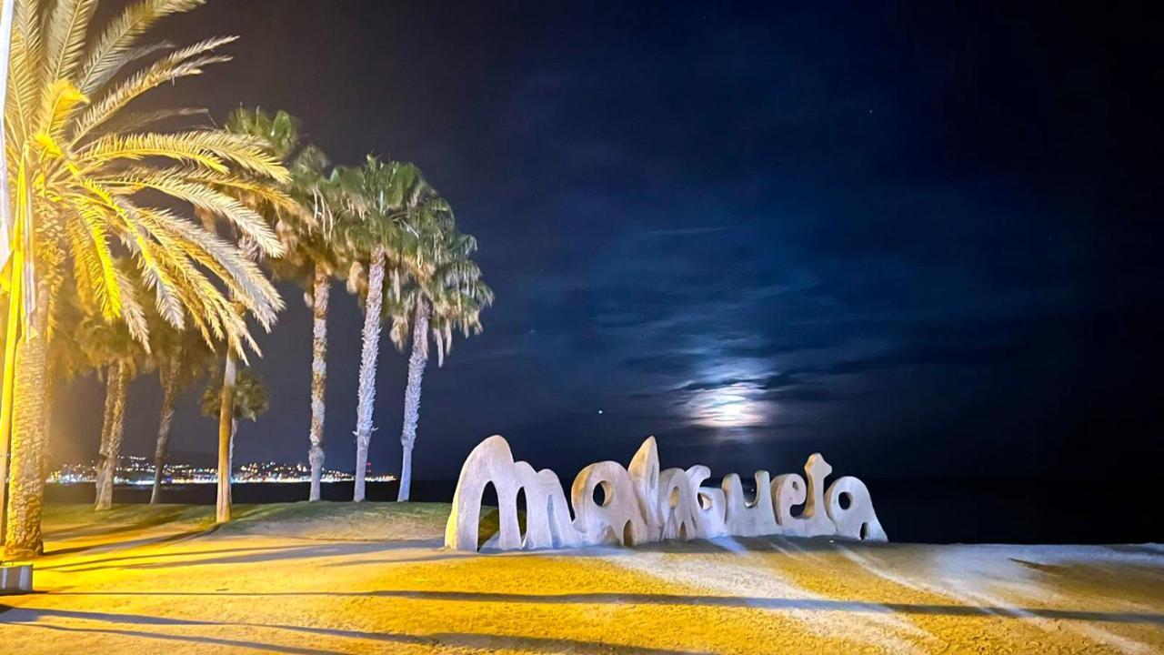Huelin Beach Suite Aeropuerto Malaga Bagian luar foto